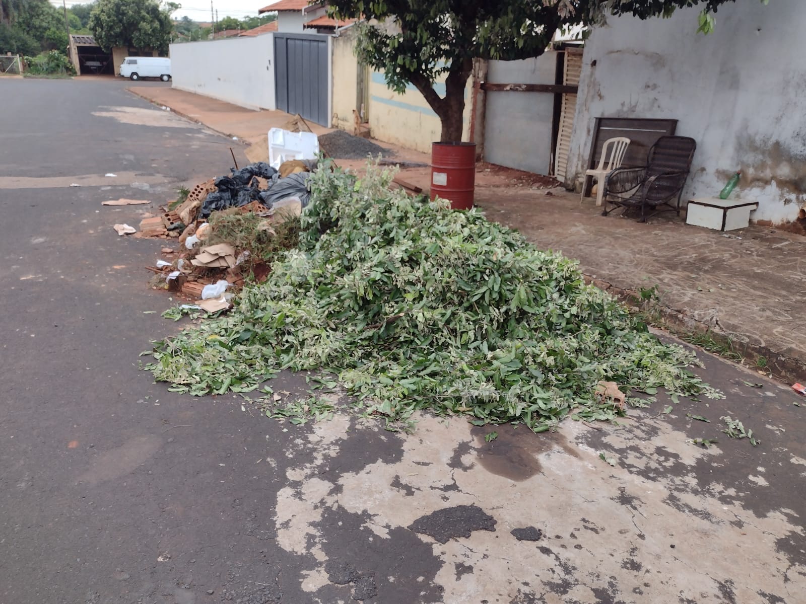 Em Guaíra: Munícipe é flagrado fazendo descarte irregular de lixo no Eldorado