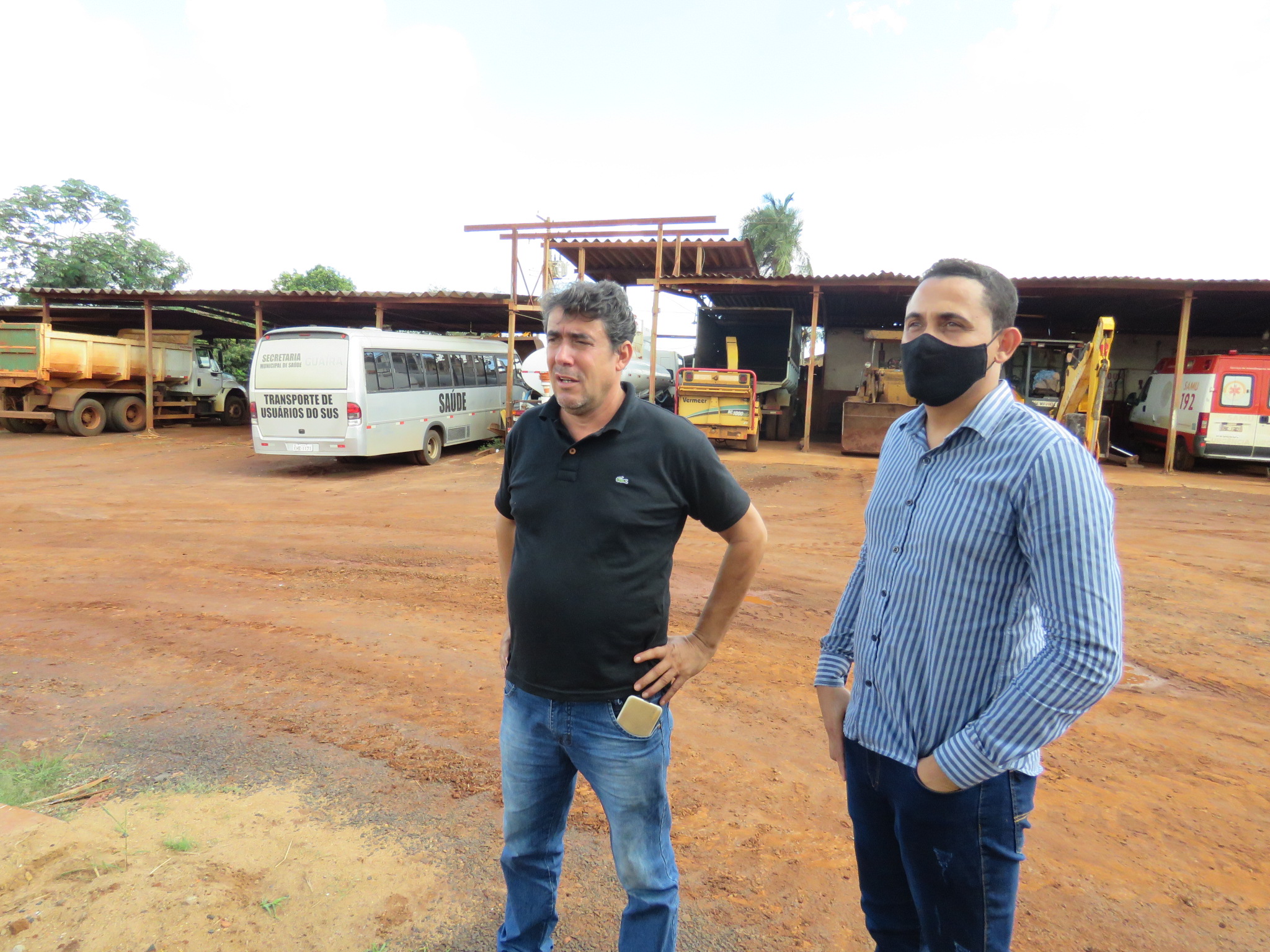 EM GUAÍRA: VEREADOR CHIQUINHO SOUSA VERIFICA BOM ANDAMENTO DO ALMOXARIFADO