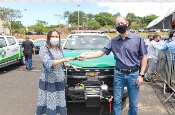 Em Barretos: município recebe veículo para segurança rural