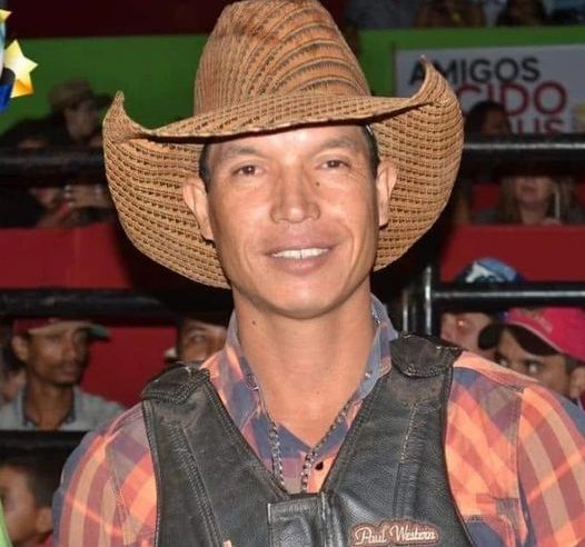 TRAGÉDIA NA ARENA: PEÃO MORRE PISOTEADO POR TOURO DURANTE RODEIO