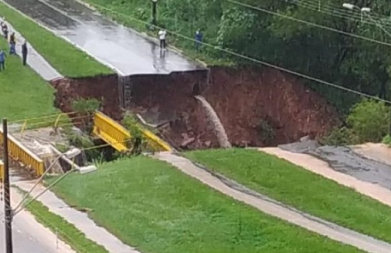 EM BARRETOS: PREFEITURA AGUARDA AUTORIZAÇÃO DA DEFESA CIVIL PARA RECONSTRUÇÃO DE PONTE ENTRE BAIRROS