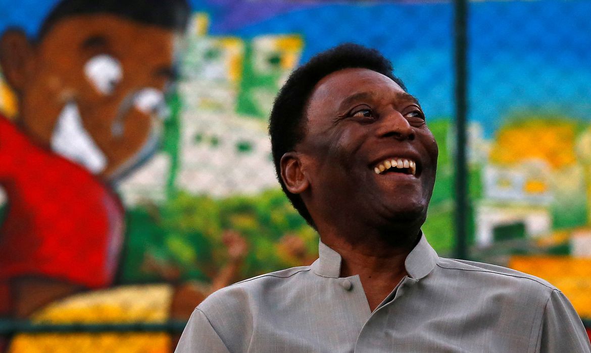 PELÉ RECEBE ALTA DO HOSPITAL ALBERT EINSTEIN