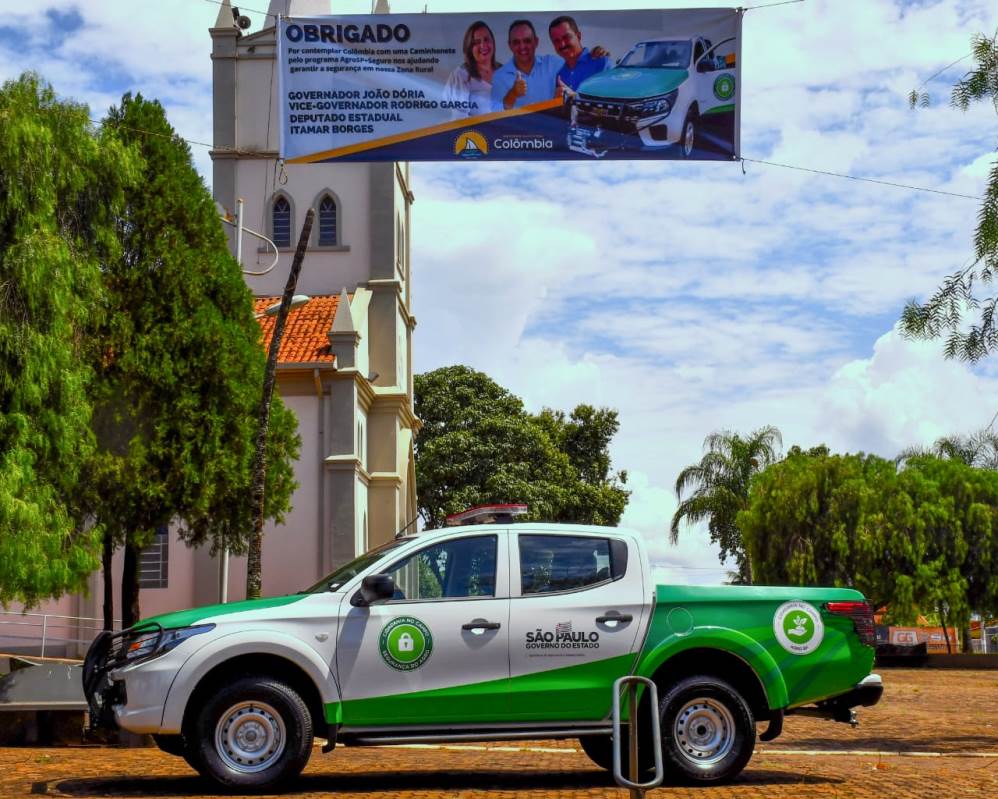 EM COLÔMBIA: MUNICÍPIO RECEBE VIATURA DO PROGRAMA SEGURANÇA NO CAMPO. GOVERNO, PRATICAMENTE, CEDEU VEÍCULOS PARA TODAS CIDADES DO ESTADO