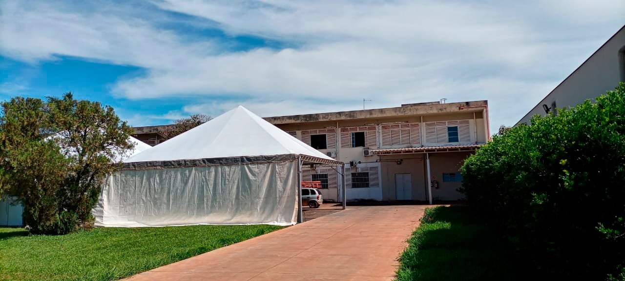 EM GUAÍRA: SANTA CASA DESATIVA TENDA PARA ATENDIMENTO DE COVID E SÍNDROMES GRIPAIS. EM 80 DIAS, CUSTOS COM ESTRUTURA, PODEM TER ULTRAPASSADO OS R$ 50 MIL