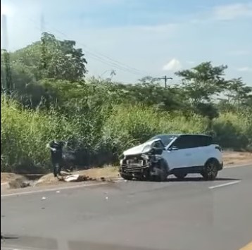 EM IPUÃ: ACIDENTE DEIXA 6 PESSOAS FERIDAS NA  RODOVIA FÁBIO TALARICO