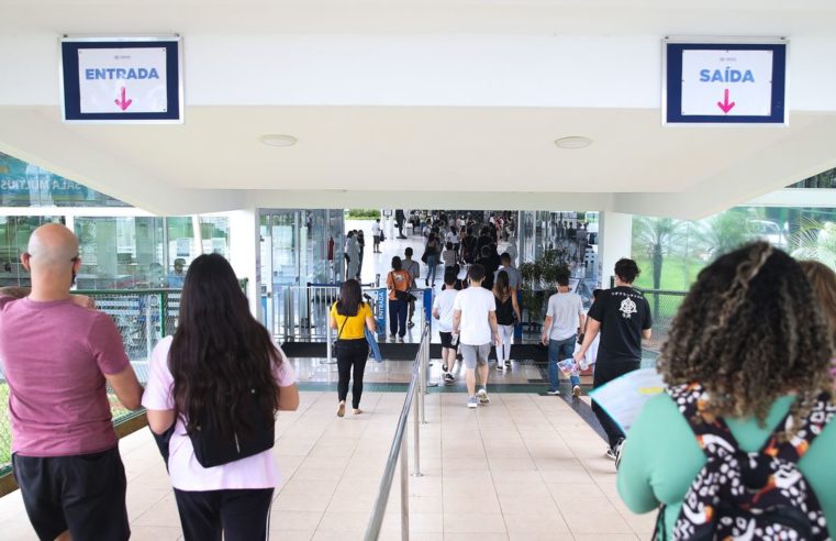 ATENÇÃO ESTUDANTES: FNDE PRORROGA PRAZO PARA RENOVAÇÃO DE FINANCIAMENTO DO FIES. NOVO PRAZO VAI ATÉ 30 DE ABRIL