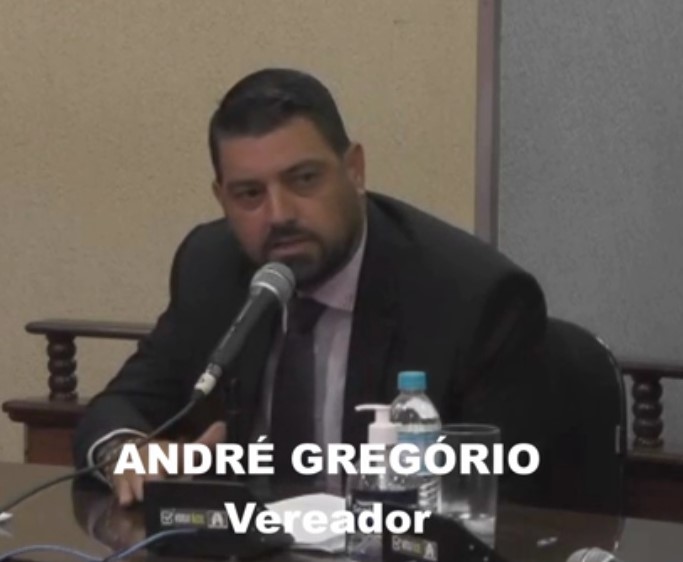 EM GUAÍRA: VEREADOR ANDRÉ GREGÓRIO DIZ QUE PREFEITO JUNÃO NÃO RECEBEU EMPRESÁRIOS QUE QUERIAM PAGAR POR FINALIZAÇÃO DAS OBRAS DA BALANÇA MUNICIPAL