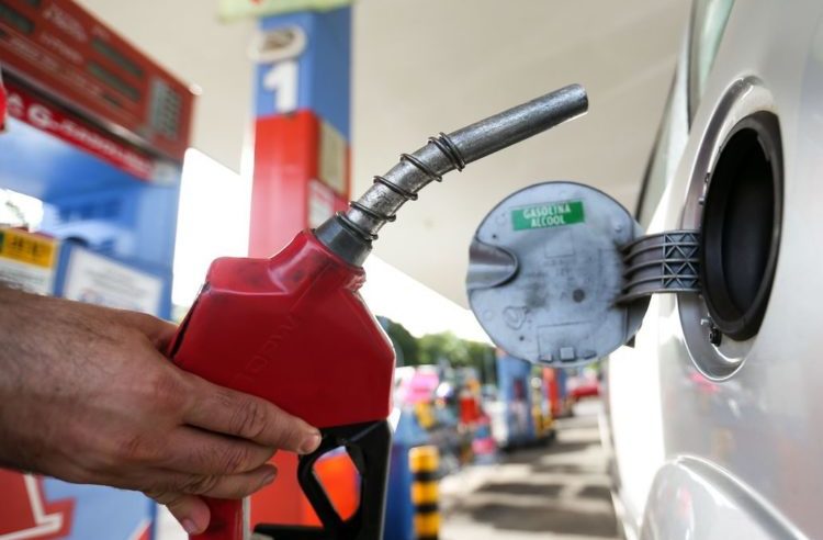 GASOLINA PODE FICAR 12% MAIS CARA COM NOVO REAJUSTE DA PETROBRAS