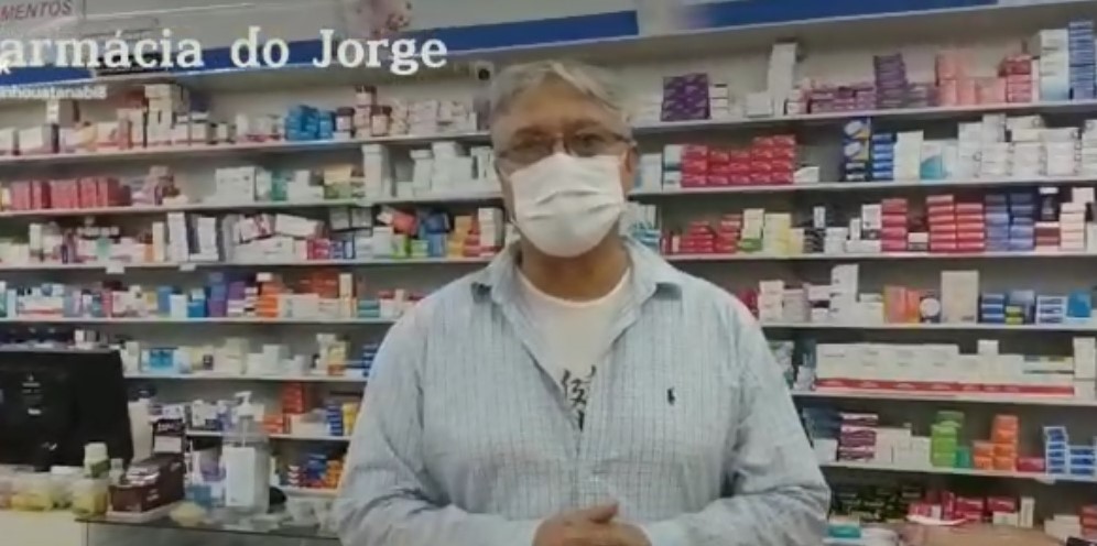 EM GUAÍRA: EM VÍDEO, FARMACÊUTICO JORGE UATANABI, DA FARMÁCIA DO JORGE, ALERTA PARA RISCOS DA BAIXA VACINAÇÃO CONTRA COVID E GRIPE NO MUNICÍPIO