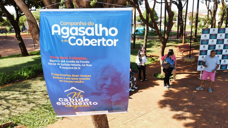 EM GUAÍRA: FUNDO SOCIAL REALIZOU DIA D DA CAMPANHA DO AGASALHO 2002