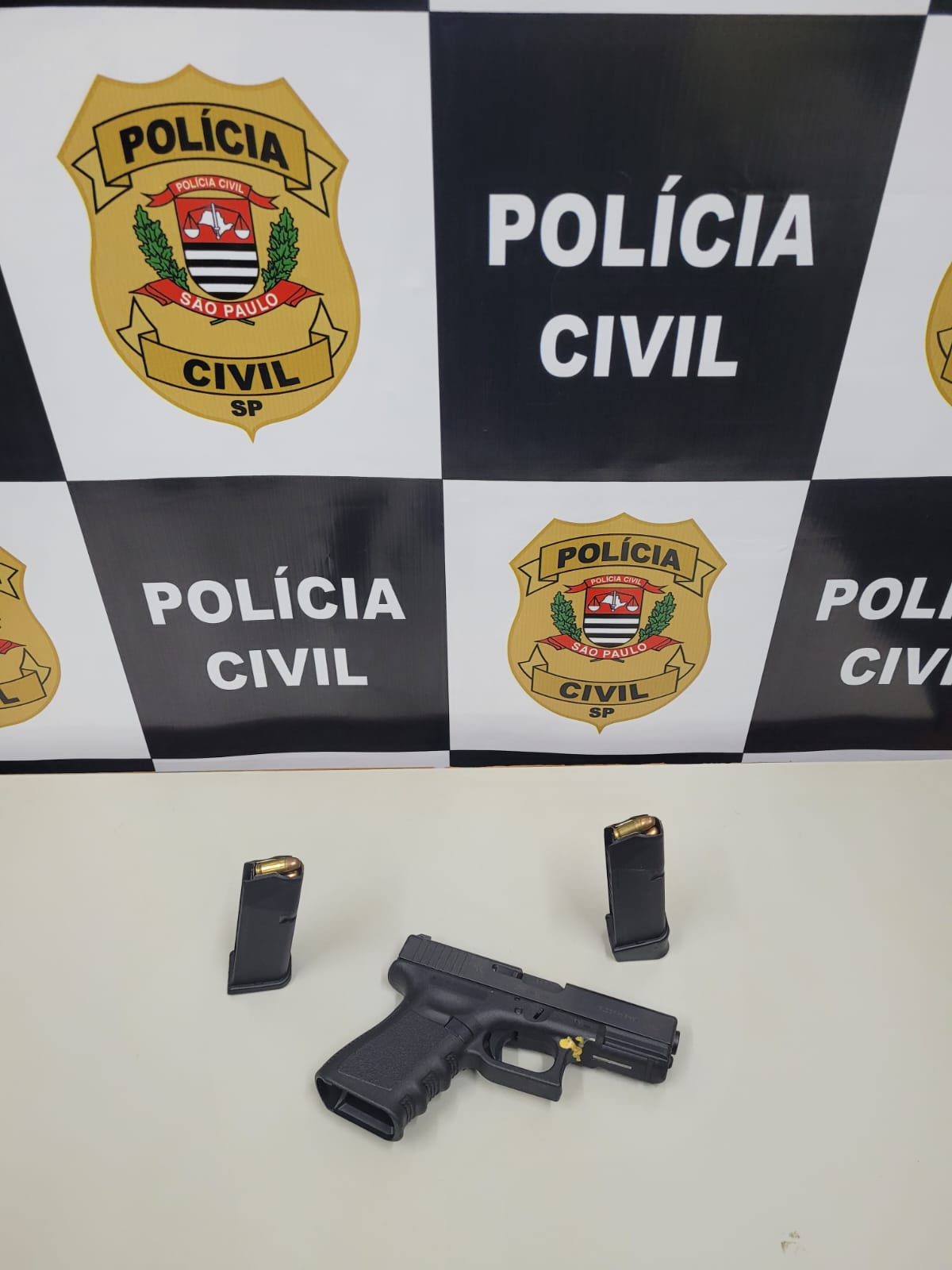 EM BARRETOS: POLÍCIA CIVIL ESCLARECE FURTO À RESIDÊNCIA E RECUPERA ARMA DE FOGO