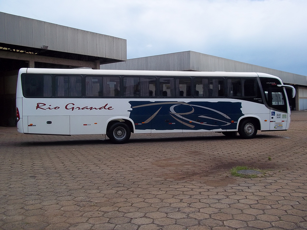 EM GUAÍRA: TRANSPORTE DOS UNIVERSITÁRIOS PARA BEBEDOURO VIRA CASO DE POLÍCIA. DINHEIRO SUMIU E VIAÇÃO RIO GRANDE SUSPENDEU O SERVIÇO