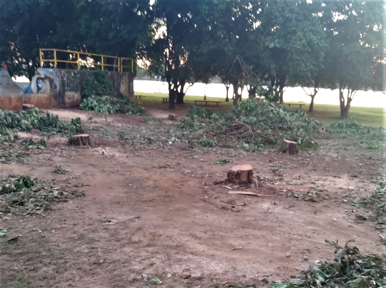 EM GUAÍRA: INICIADAS AS OBRAS DE REFORMA DA PISTA DE SKATE DO PARQUE MARACÁ