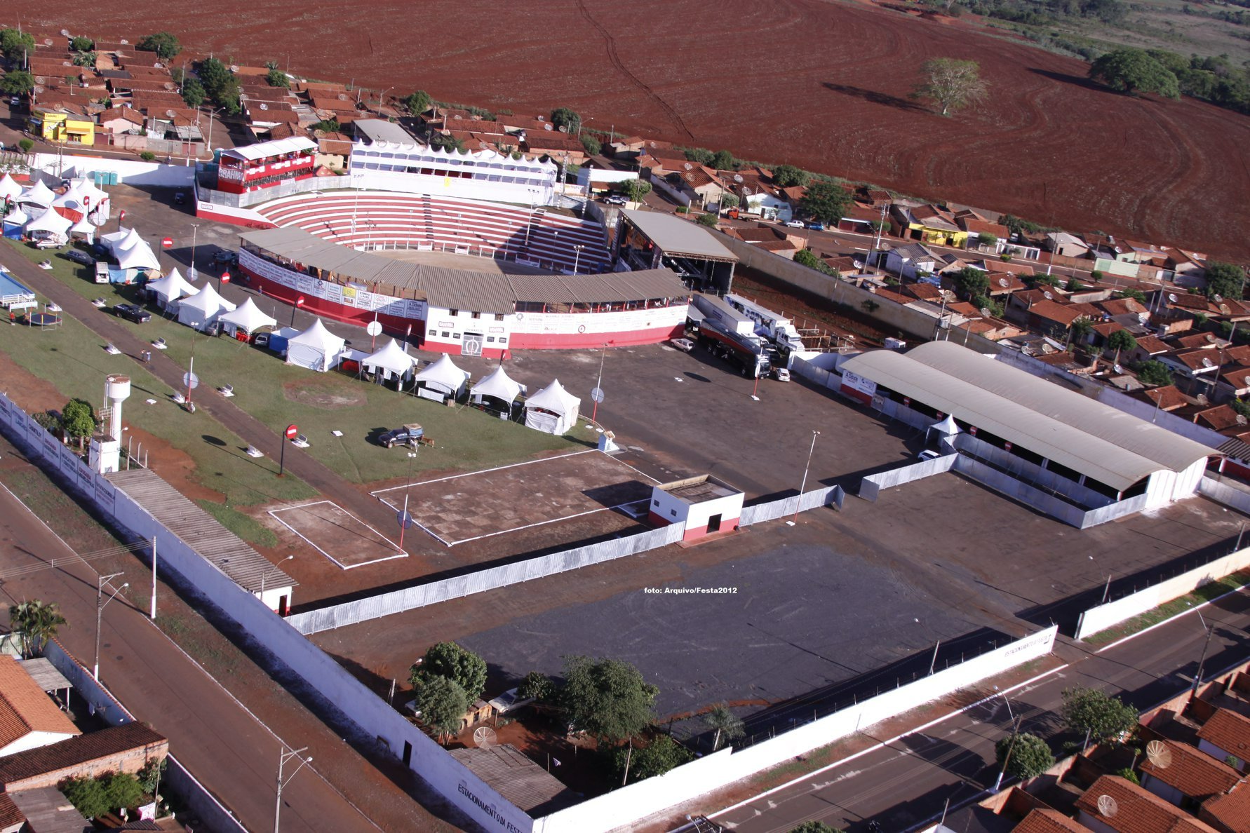 EM MIGUELÓPOLIS: ESTÁ CHEGANDO A 34ª FESTA DO PEÃO DE BOIADEIRO