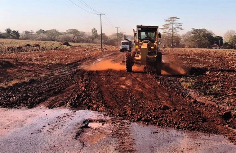 EM GUAÍRA: GOVERNO DO ESTADO ESTÁ RECUPERANDO TRECHO DA ESTRADA DO GUARITÁ