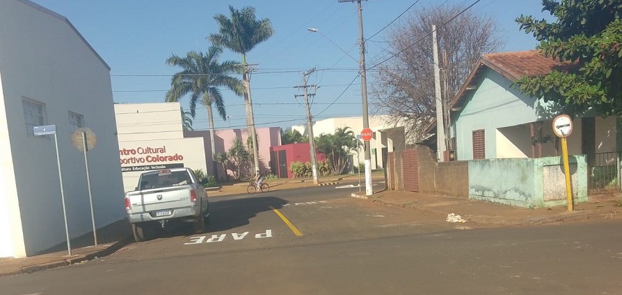 EM GUAÍRA: ATENÇÃO MOTORISTAS: TRECHOS DA AVENIDA 27 E DA RUA 4, NO BAIRRO BOM JESUS, AGORA SÃO DE MÃO DUPLA