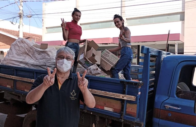 EM GUAÍRA: EMPRESÁRIO JORGE UATANABI REGISTRA APOIO A PROGRAMA DE RECICLAGEM DO INSTITUTO GUETO