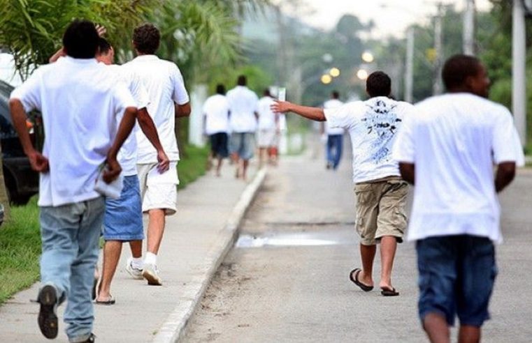 CÂMARA APROVA PROJETO QUE ACABA COM SAIDINHA TEMPORÁRIA DE PRESOS