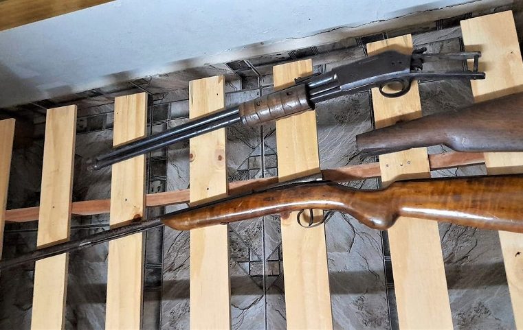 ARMAS SÃO APREENDIDAS EM MIGUELÓPOLIS