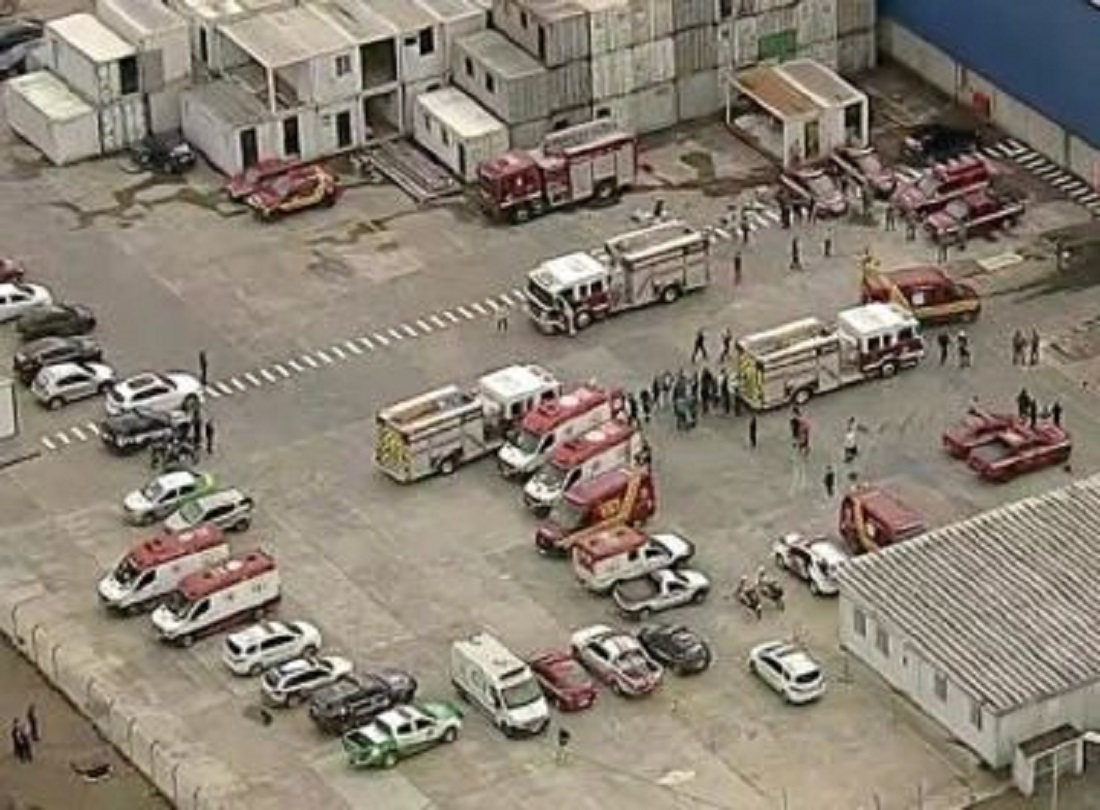 DESABAMENTO EM ITAPECERICA DA SERRA (SP) PROVOCA 9 MORTES EM ATO POLÍTICO