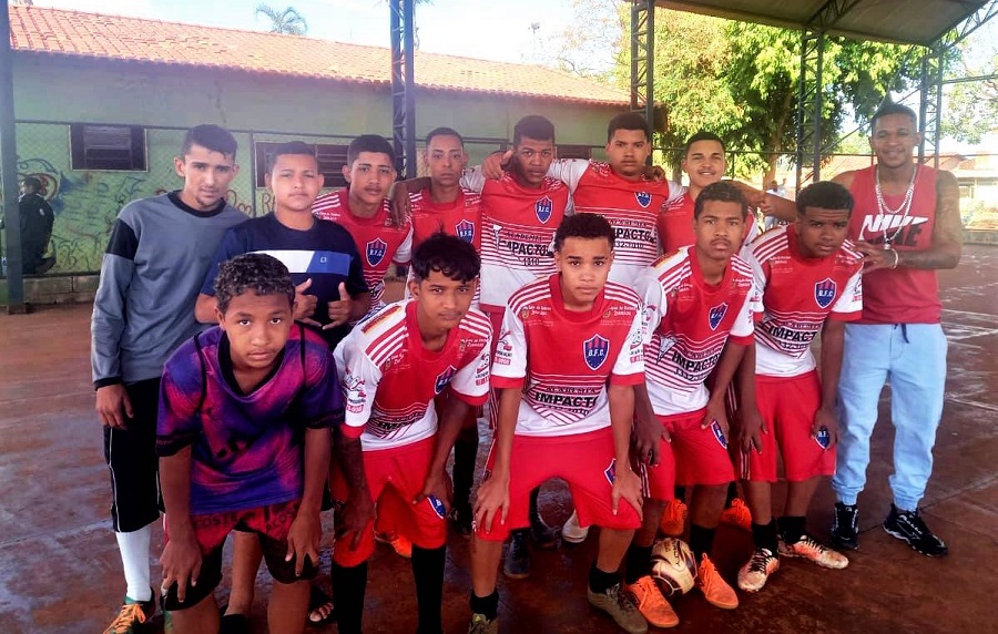 TAÇA GUAÍRA DE FUTSAL INFANTIL TEVE RODADA NA QUADRA DA VILA APARECIDA