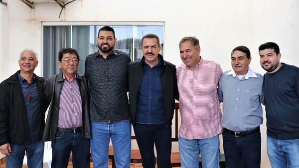 VEREADORES ANDRÉ GREGÓRIO  E MORETTI AGRADECEM POPULAÇÃO PELAS VOTAÇÕES DE ITAMAR BORGES E ARNALDO JARDIM EM GUAÍRA