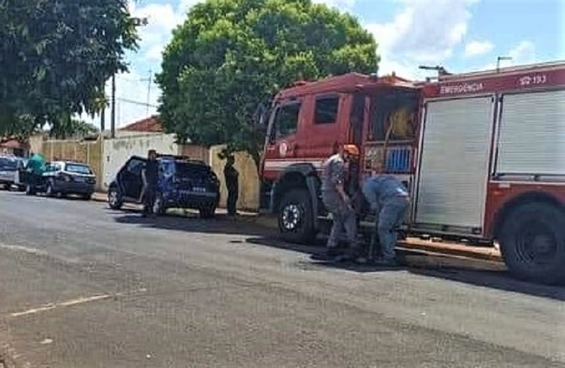 MULHER COMETE ABORTO E ENTERRA BEBÊ NO QUINTAL DE CASA