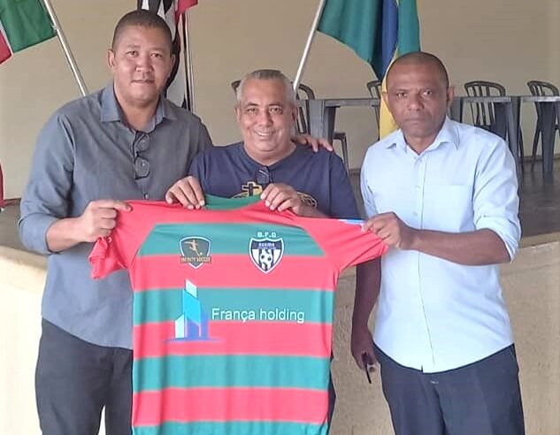 VEREADOR DENIR PRESTIGIA LANÇAMENTO DO GUAIRA FUTEBOL CLUBE