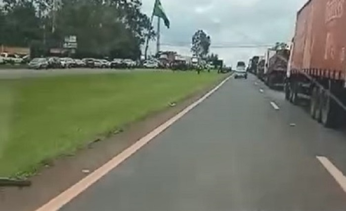 ATENÇÃO: BLOQUEIO NA RODOVIA FARIA LIMA EM BARRETOS