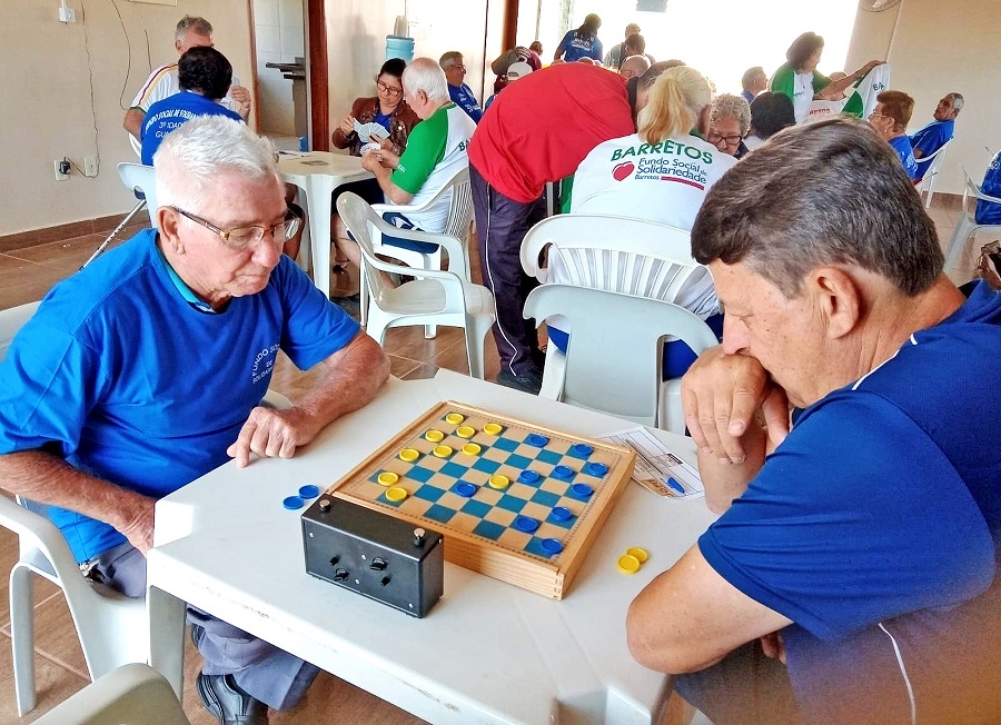 MELHOR IDADE DE GUAÍRA DISPUTOU MINI JOMI EM COLÔMBIA