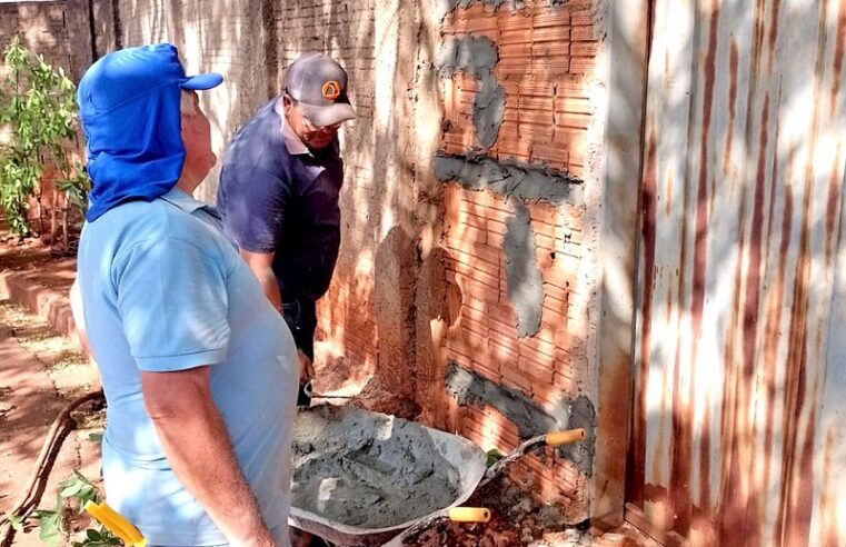 PREFEITURA FAZ MANUTENÇÃO EM MURO DE ESCOLA DO GUARITÁ