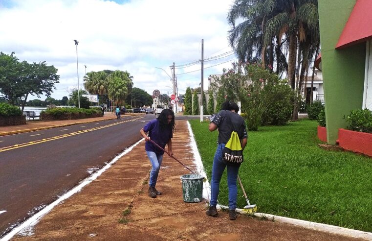 PREFEITURA DE GUAÍRA REALIZA LIMPEZA DO PARQUE MARACÁ