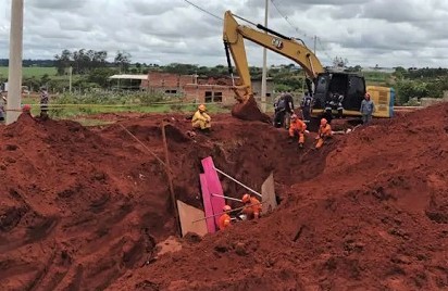 TRABALHADOR MORRE SOTERRADO EM OBRA DA PREFEITURA EM BARRETOS