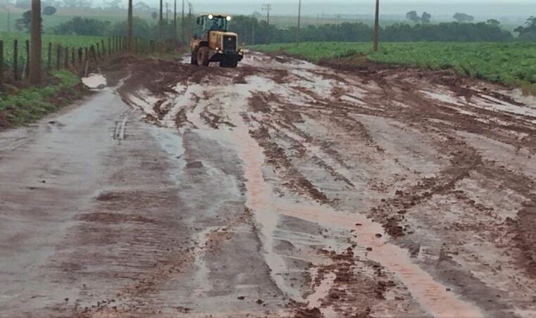 PREFEITURA CONFIRMA AÇÕES PARA MELHORIA DA ESTRADA DO GUARITÁ, EM GUAÍRA