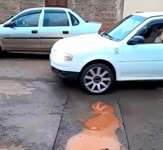 VÍDEO; CORTE NO ASFALTO GERA TRANSTORNOS PARA MORADORES DO BAIRRO JARDIM SOLARES EM GUAÍRA