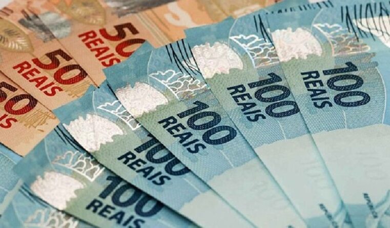 SALÁRIO MÍNIMO SOBE PARA R$ 1.302 EM 1º DE JANEIRO