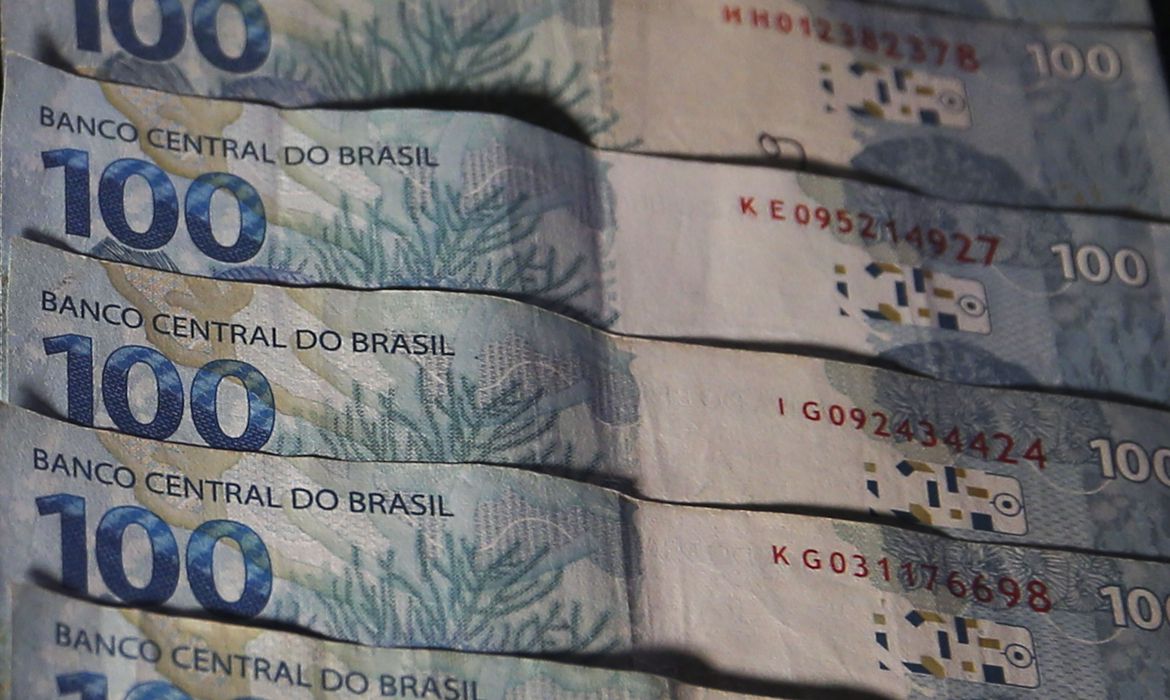 CAIXA COMEÇA A PAGAR BOLSA FAMÍLIA DE R$ 600 NESTA QUARTA-FEIRA