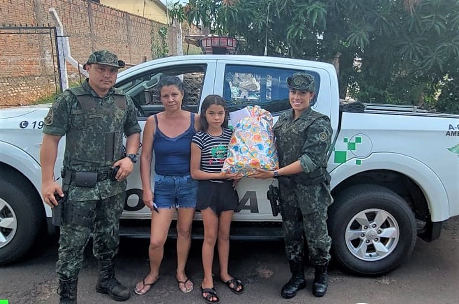 POLICIAIS AMBIENTAIS ATENDEM PEDIDO DE NATAL DE CRIANÇA