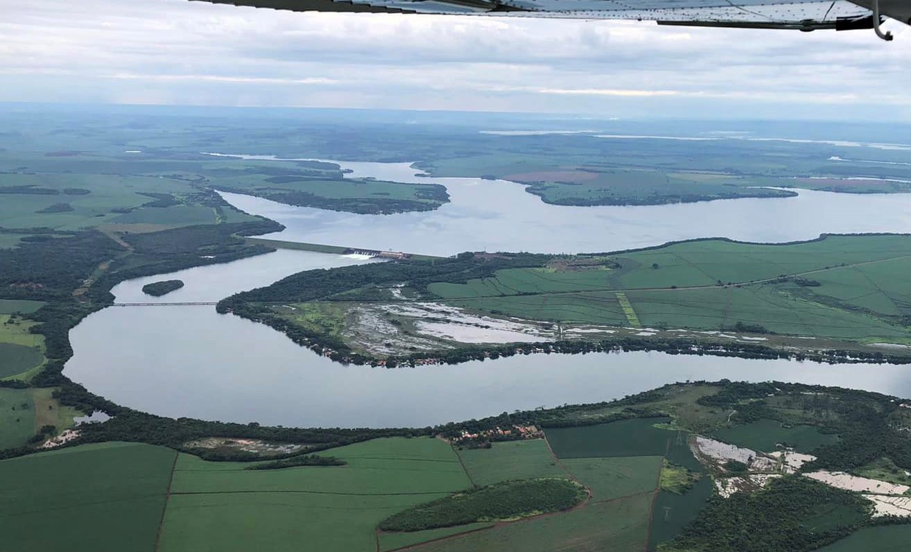 VÍDEOS; VEJA COMO FICARAM RANCHOS APÓS ABERTURA DAS COMPORTAS DO RIO GRANDE NA VOLTA GRANDE