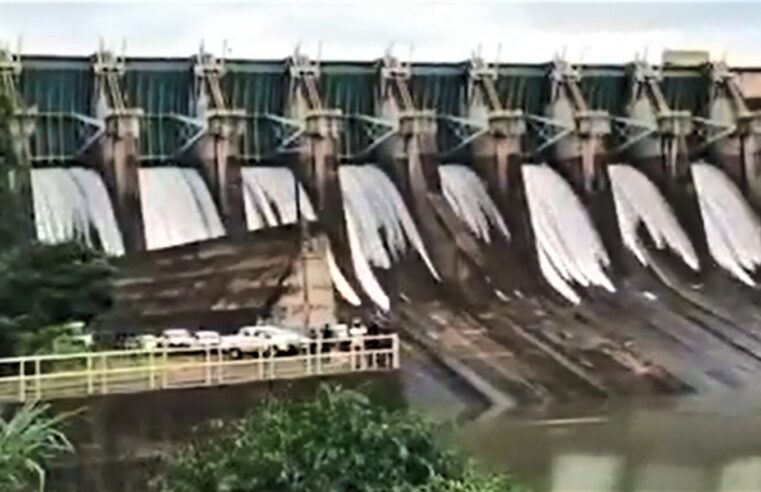 VÍDEO; USINA DE MARIMBONDO, NO RIO GRANDE, ABRE COMPORTAS PARA ESCOAMENTO DAS ÁGUAS