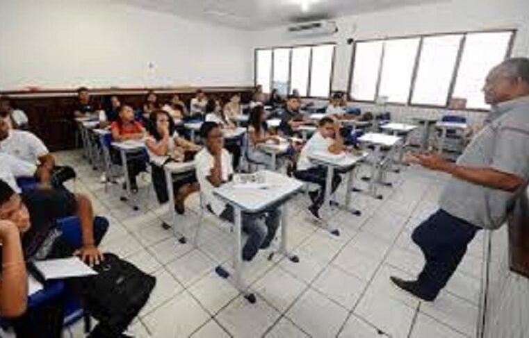 ATENÇÃO ESTUDANTES DE GUAÍRA E REGIÃO: ANO LETIVO DA REDE ESTADUAL DE ENSINO COMEÇA EM 3 DE FEVEREIRO