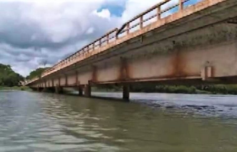 PONTE ENTRE SÃO PAULO E MINAS GERAIS PODE SER INTERDITADA PELO NÍVEL ALTO DO RIO GRANDE EM COLÔMBIA