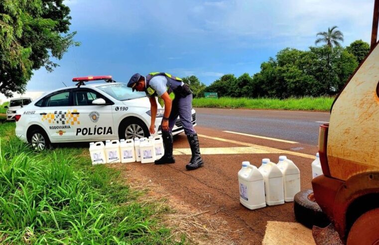 HOMENS SÃO PRESOS EM FLAGRANTE ACUSADOS DE FURTO DE DEFENSIVOS EM RODOVIA ENTRE GUAÍRA E BARRETOS