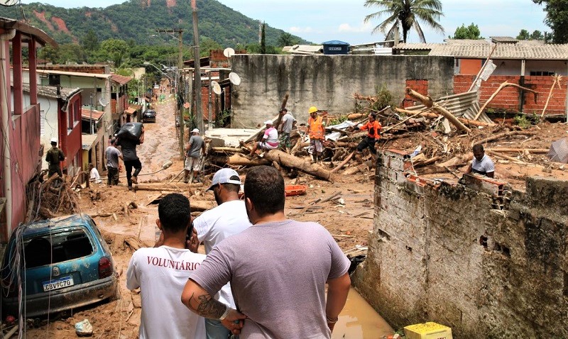 GUAÍRA SE MOBILIZA EM CAMPANHA EM PROL ÀS VÍTIMAS DAS CHUVAS NO LITORAL NORTE DE SÃO PAULO