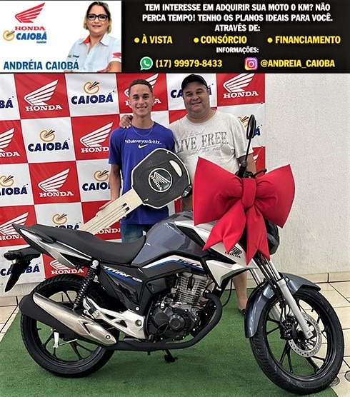 MAIS UM CLIENTE CAIOBÁ GUAÍRA, REALIZANDO SONHOS. KAUA, AO LADO DO PAI LEANDRO, COM SUA HONDA TITAN 160 CC. OBRIGADO PELA CONFIANÇA! VENHA VOCÊ TAMBÉM PARA A CAIOBÁ GUAÍRA, FALE COM A ANDRÉIA E CONQUISTE SUA LIBERDADE!!!