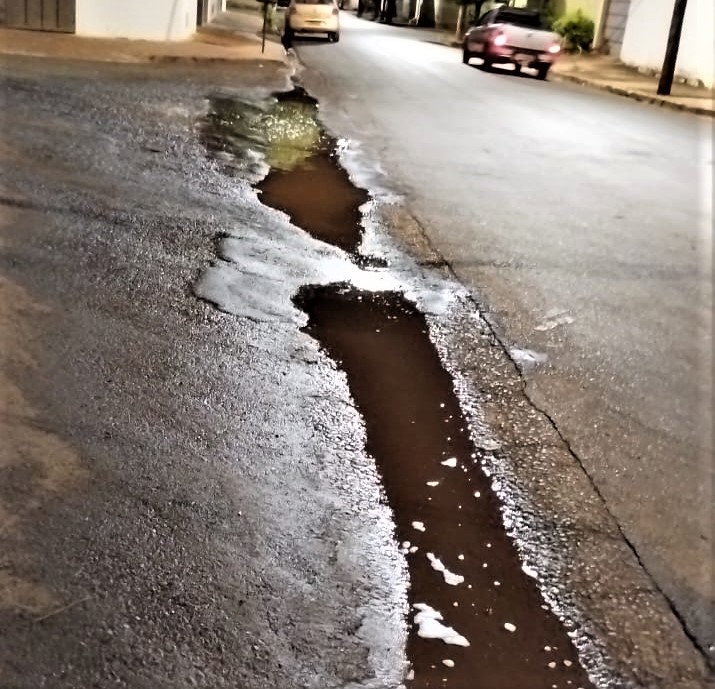 MORADORES PEDEM LIMPEZA DEPASAGEM DE ÁGUA NO LUIS AFONSO, EM GUAÍRA