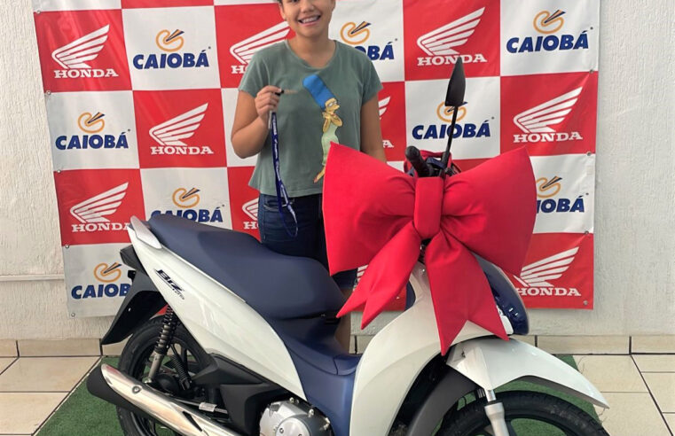 REALIZANDO SONHOS. NOSSA CLIENTE SOPHIA DE SENA COM SUA  HONDA BIZ 125 CC 0 KM. OBRIGADO PELA CONFIANÇA. VENHA VOCÊ TAMBÉM PARA A CAIOBÁ GUAÍRA. FALE COM A ANDRÉIA, ELA TEM AS MELHORES OPÇÕES PARA VOCÊ!!!