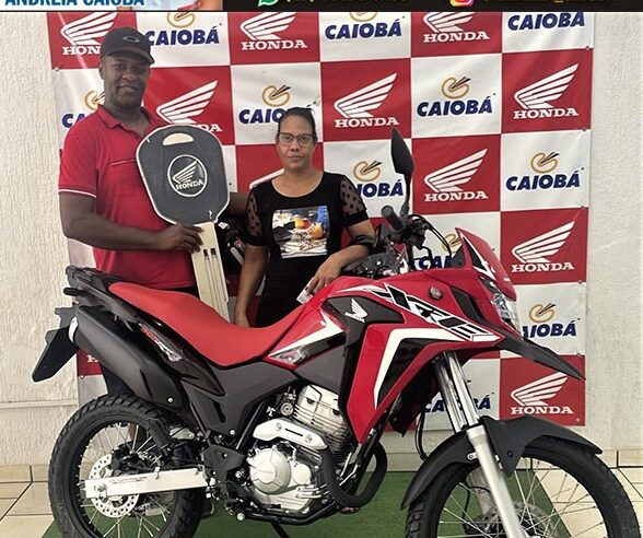 REALIZANDO SONHOS. O CASAL CARLOS E ELITA COM SUA HONDA XRE 300 CC RALLY 0 KM, LINDÍSSIMA. OBRIGADO PELA CONFIANÇA NA CAIOBÁ GUAÍRA. VENHA VOCÊ TAMBÉM PARA CAIOBÁ. CONQUISTE SUA LIBERDADE. REALIZE SEUS SONHOS!!!