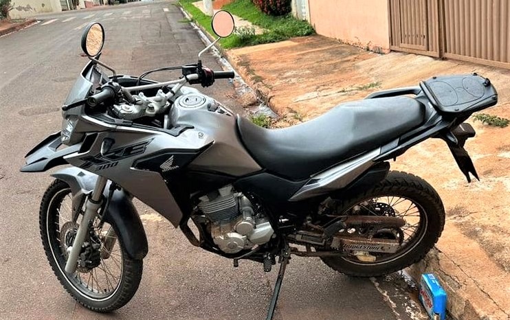 PM DE MIGUELÓPOLIS APREENDE MOTO COM NUMERAÇÕES ADULTERADAS