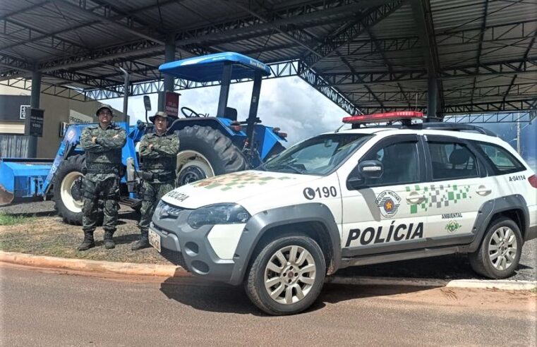 POLÍCIA AMBIENTAL RECUPERA TRATOR FURTADO EM OLÍMPIA